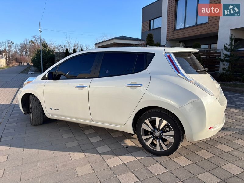Nissan Leaf 2014