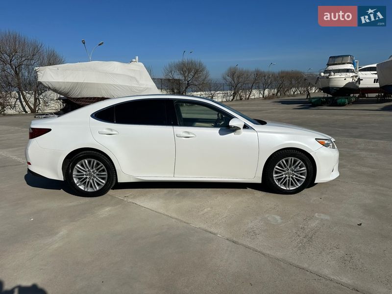 Lexus ES 2012
