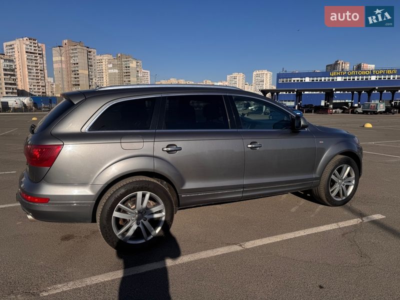 Audi Q7 2011
