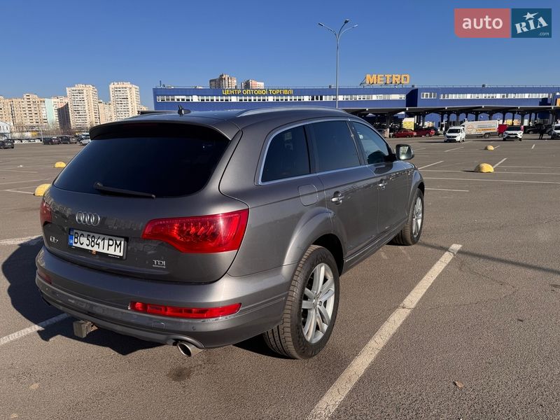 Audi Q7 2011