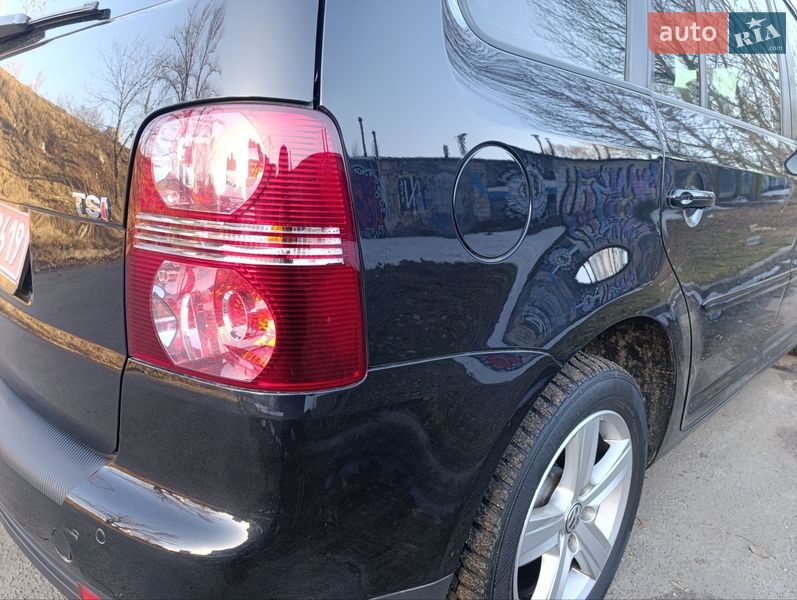 Volkswagen Touran 2010