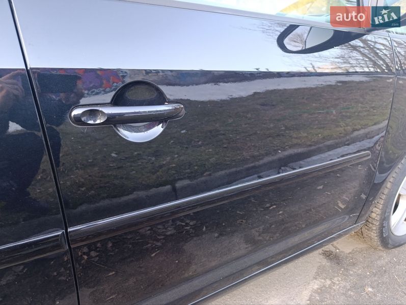 Volkswagen Touran 2010