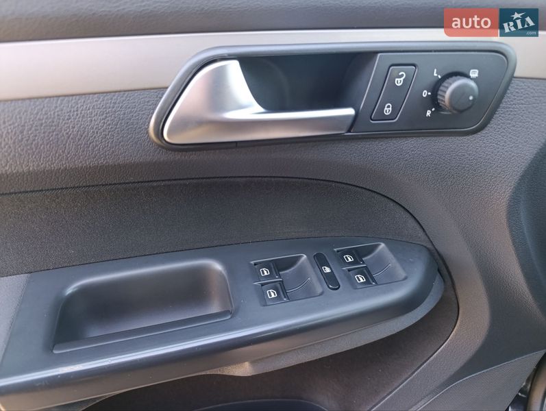 Volkswagen Touran 2010