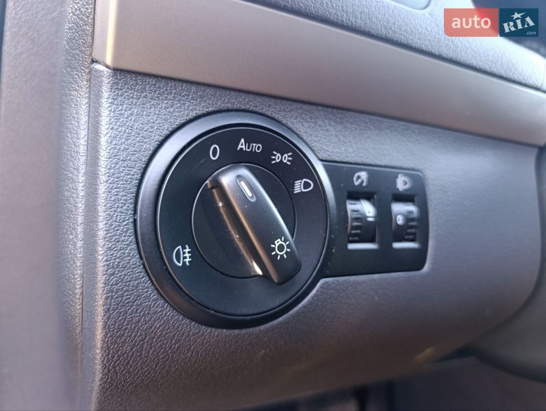 Volkswagen Touran 2010