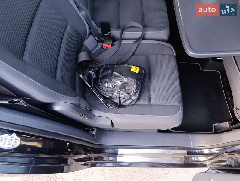 Volkswagen Touran 2010