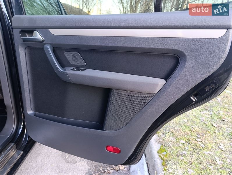 Volkswagen Touran 2010