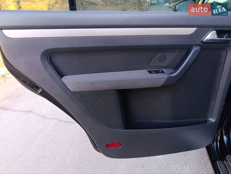 Volkswagen Touran 2010