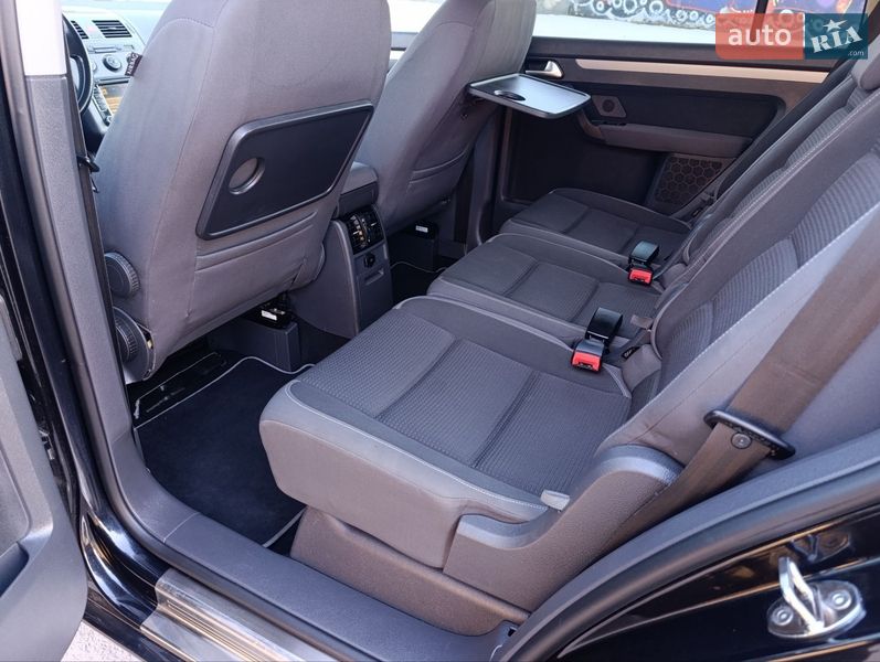 Volkswagen Touran 2010