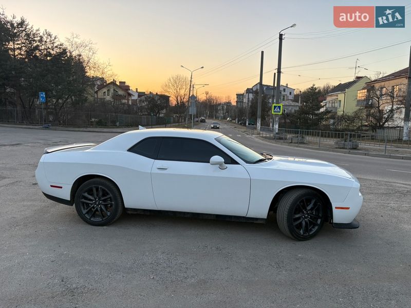 Dodge Challenger 2023