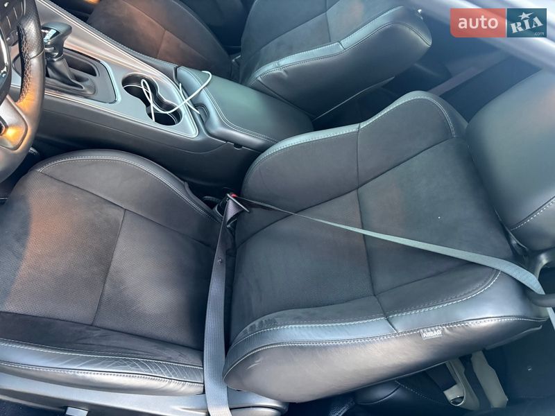 Dodge Challenger 2023