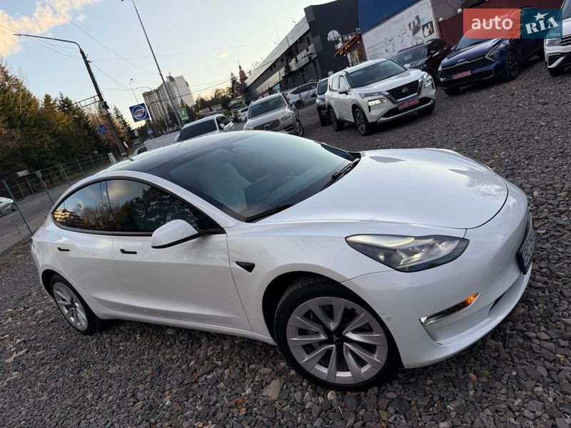 Tesla Model 3 2021