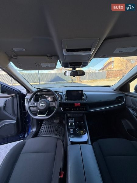 Nissan-4