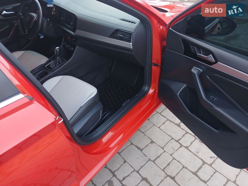 Volkswagen Jetta 2020