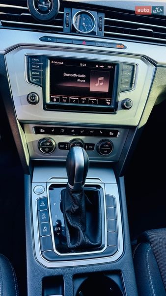 Volkswagen Passat 2015