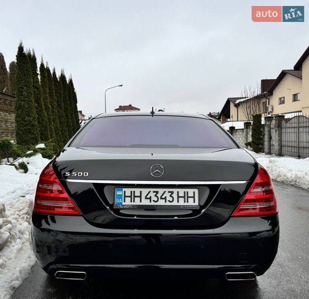 Mercedes-Benz-7