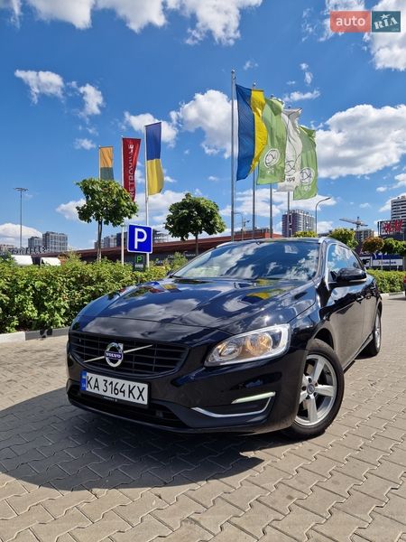 Volvo V60 2016