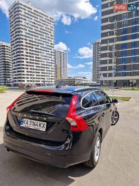 Volvo V60 2016