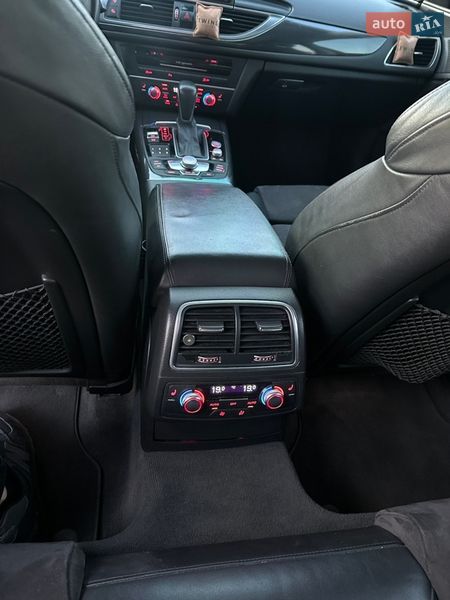 Audi-21