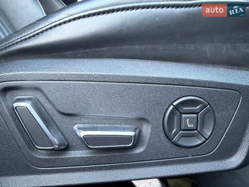 Audi-48
