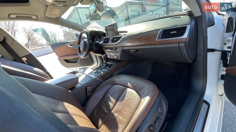 Audi-21
