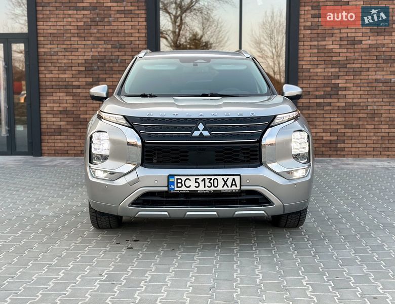 Mitsubishi Outlander 2022