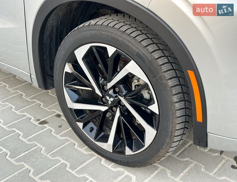 Mitsubishi Outlander 2022