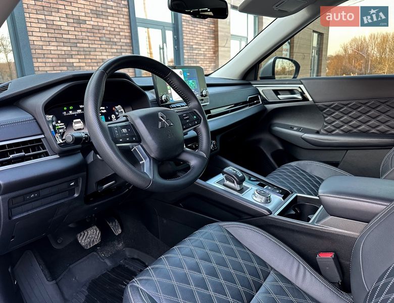 Mitsubishi Outlander 2022