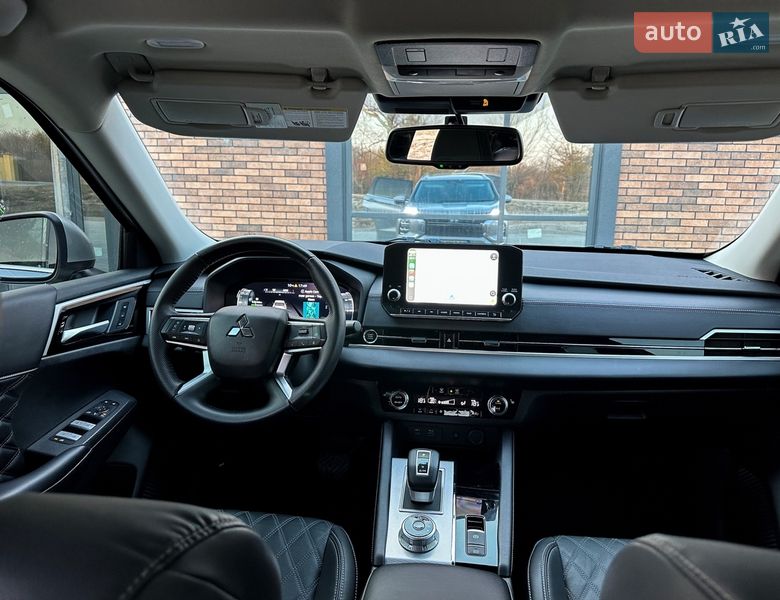 Mitsubishi Outlander 2022