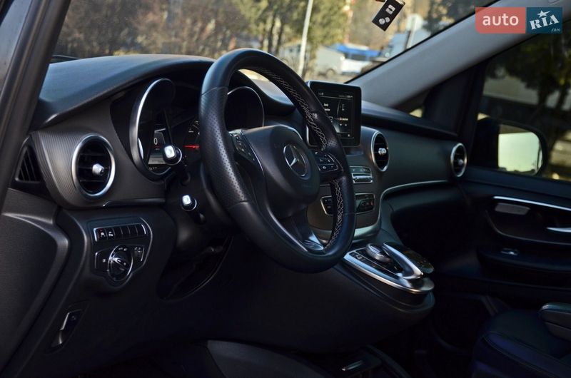 Mercedes-Benz V-Class 2015