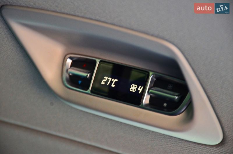 Mercedes-Benz V-Class 2015