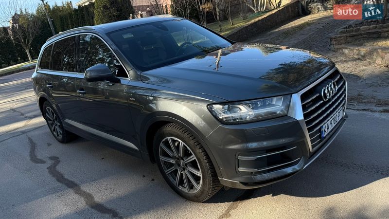 Audi-7