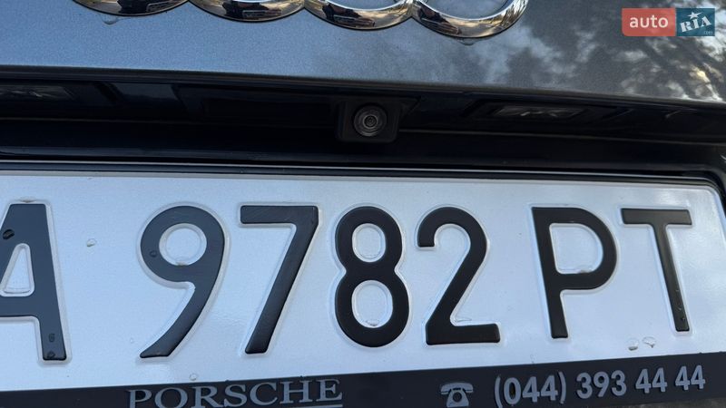 Audi-51