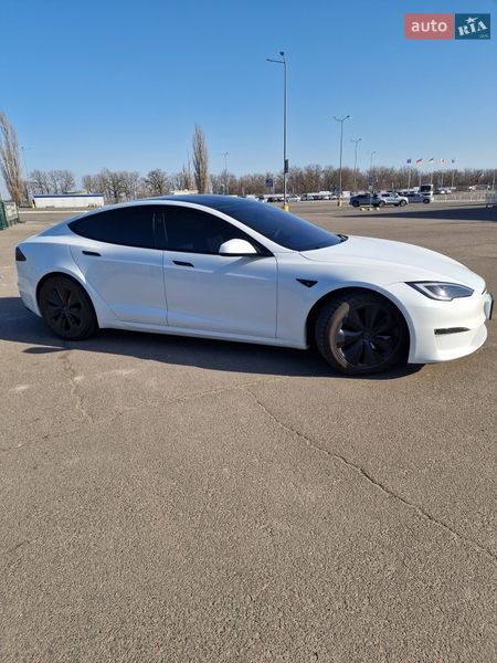 Tesla Model S 2023