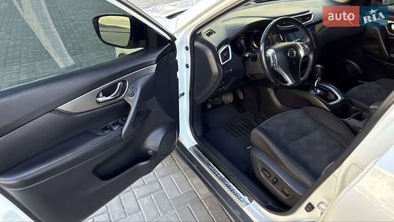 Nissan-23