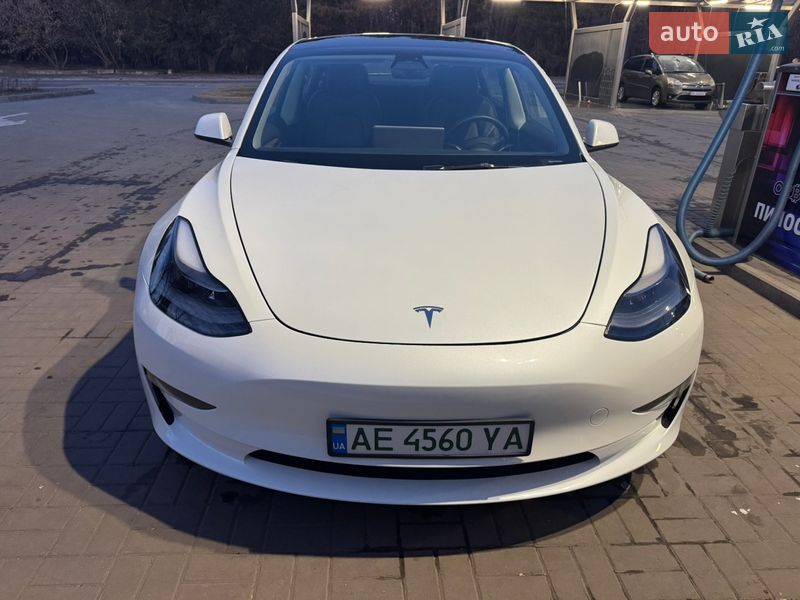 Tesla-4