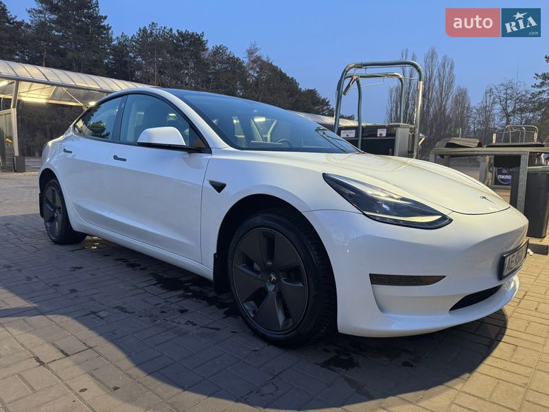 Tesla-5