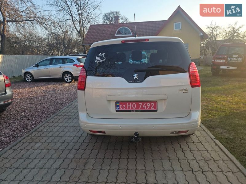 Peugeot 5008 2014