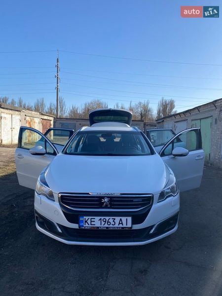 Peugeot-0