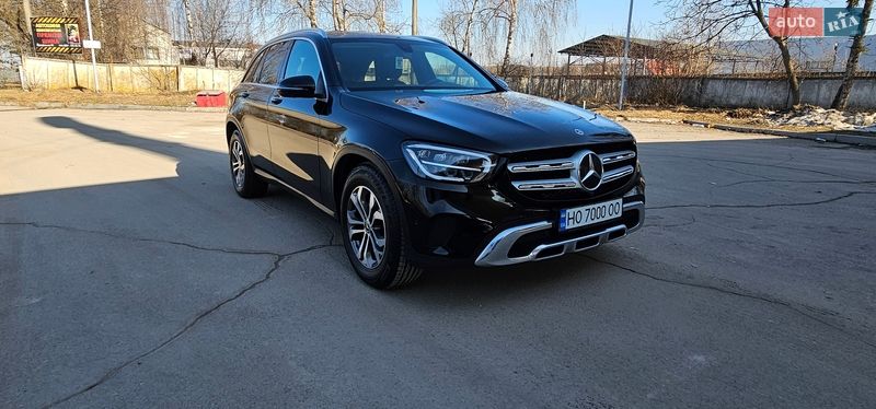 Mercedes-Benz-82