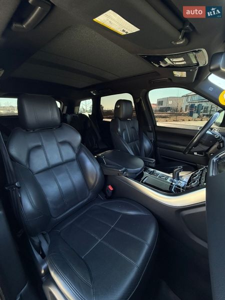 Land Rover-13