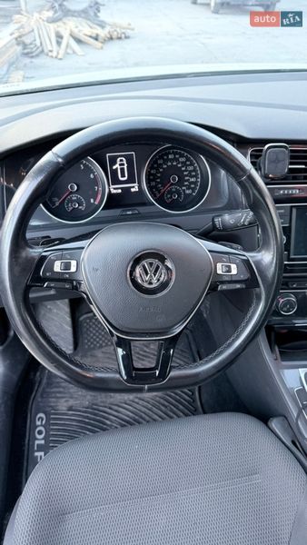 Volkswagen-23
