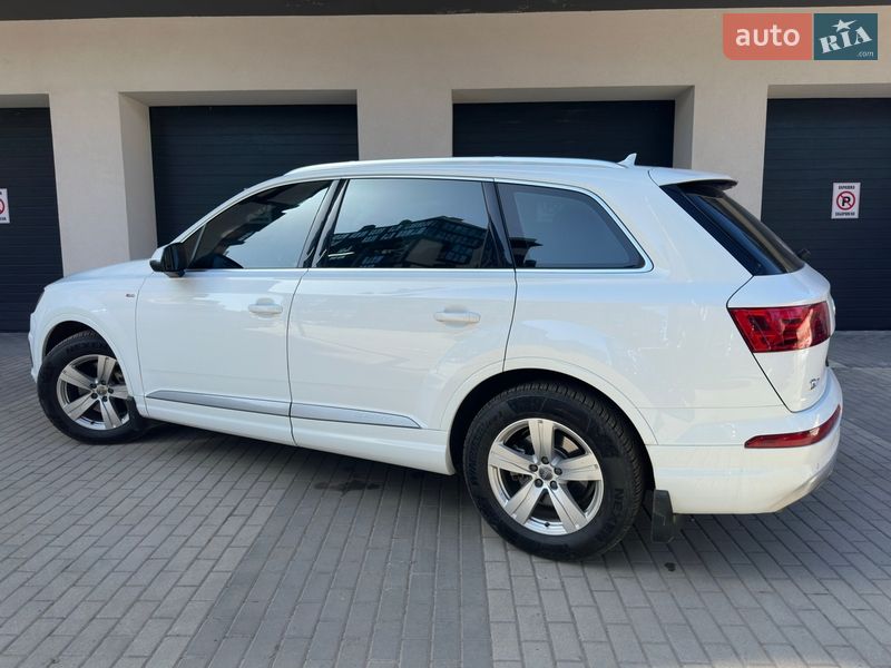 Audi-7
