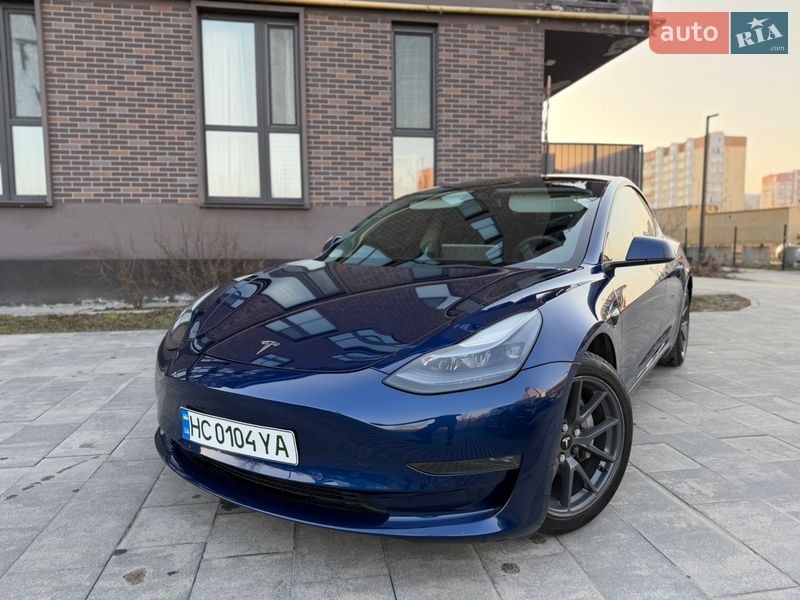 Tesla-26