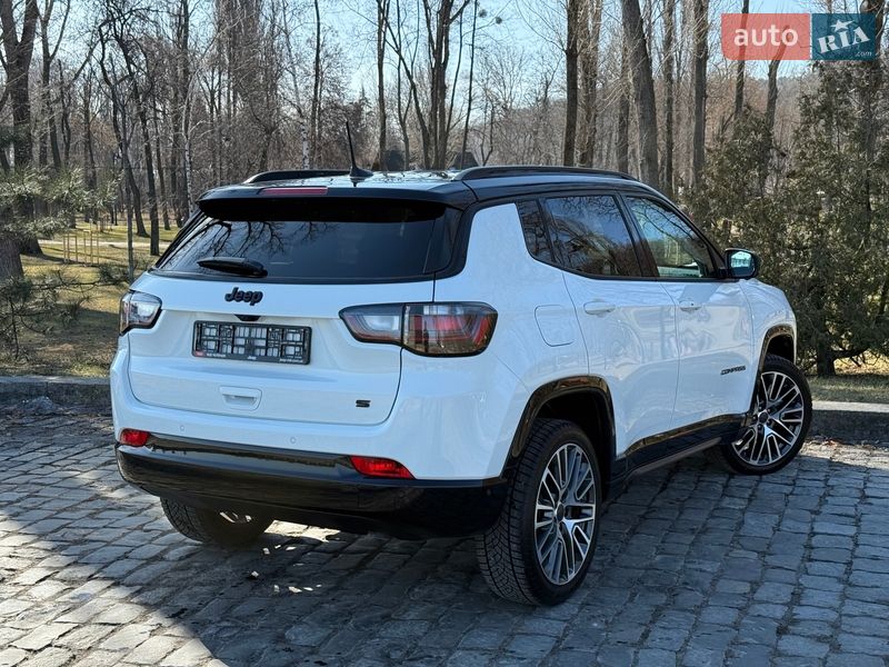 Jeep Compass 2024