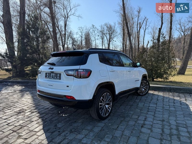 Jeep Compass 2024