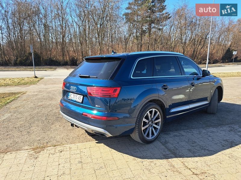 Audi-21