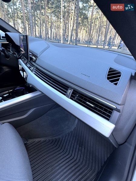 Audi-60