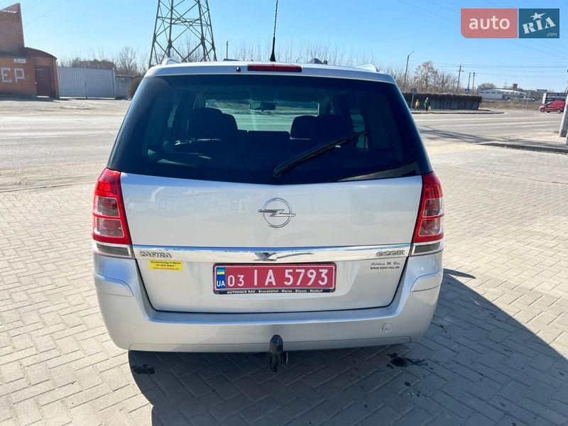Opel Zafira 2012