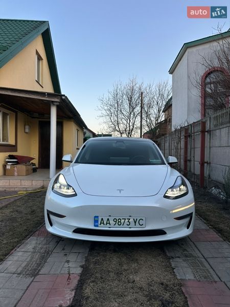 Tesla-4