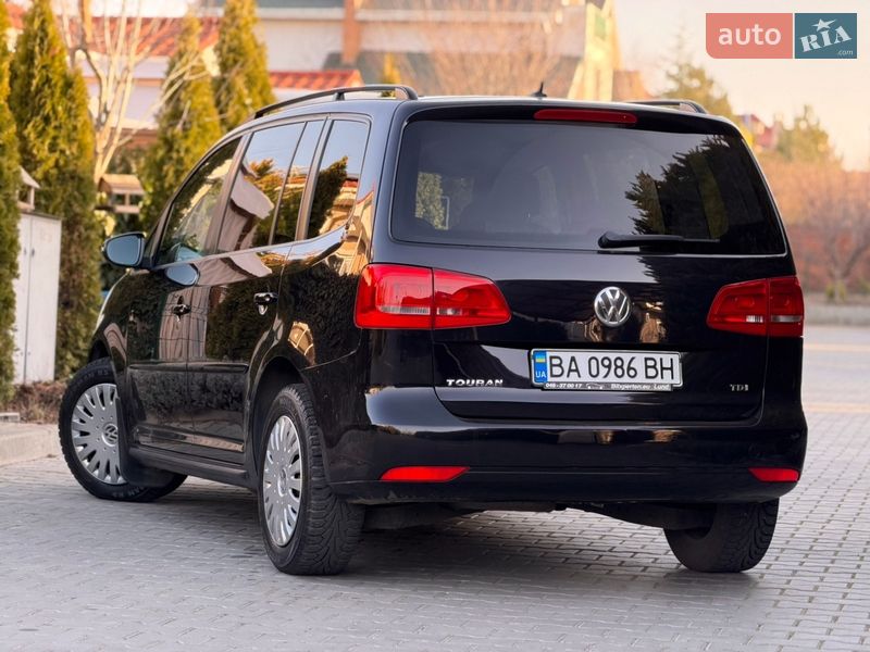 Volkswagen Touran 2012